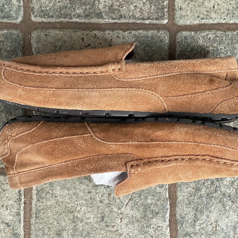 UGG Men's Ascot Suede Slippers, size 8